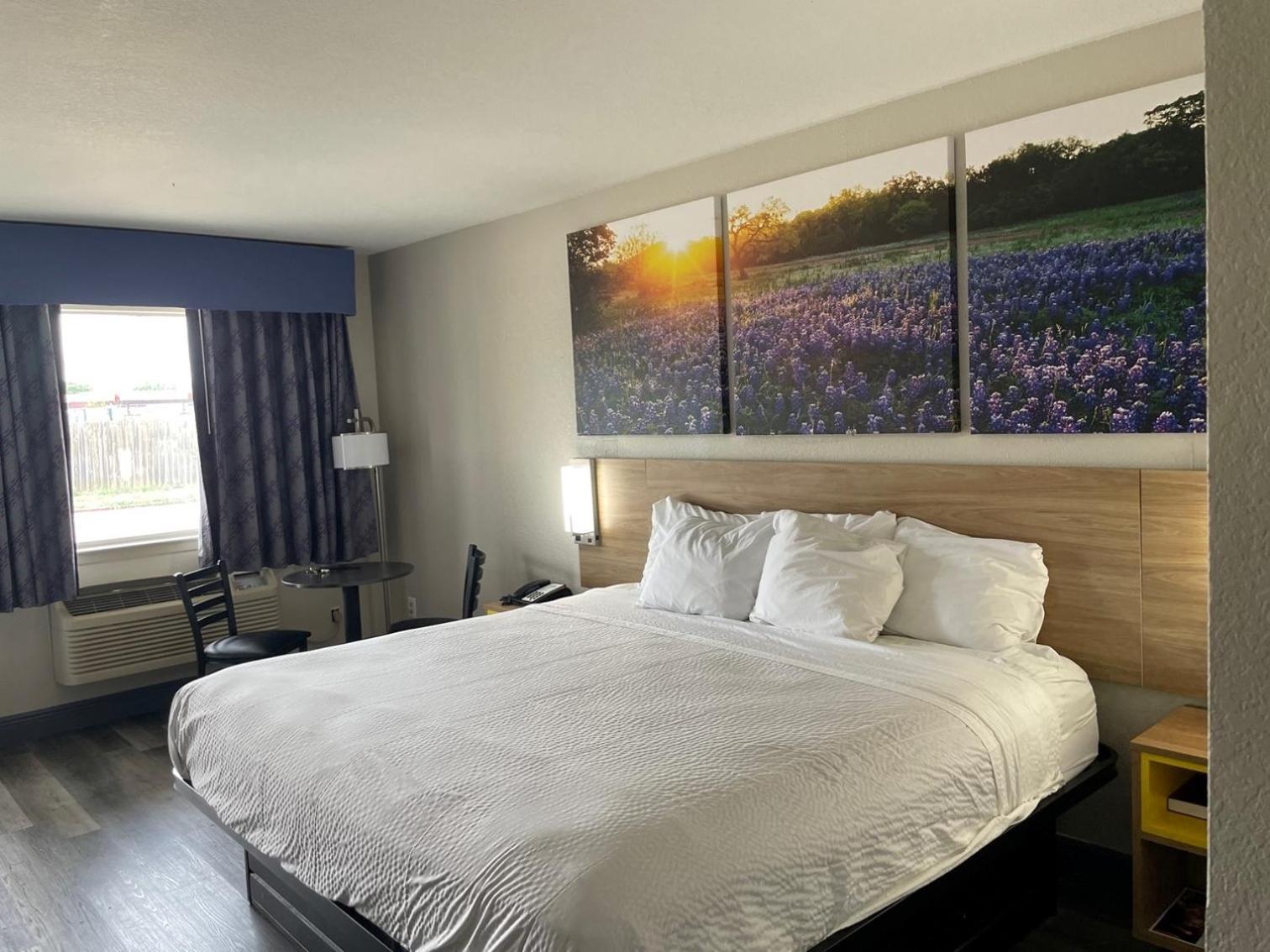 Days Inn By Wyndham San Antonio Southeast Frost Bank Center Dış mekan fotoğraf
