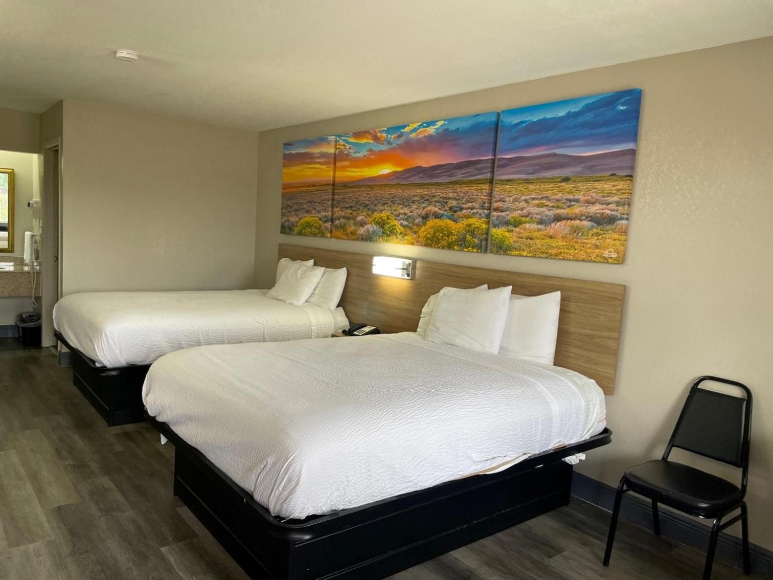 Days Inn By Wyndham San Antonio Southeast Frost Bank Center Dış mekan fotoğraf